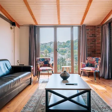 Stunning Sea View Loft 5 Min To Park In Kuzguncuk Apartment