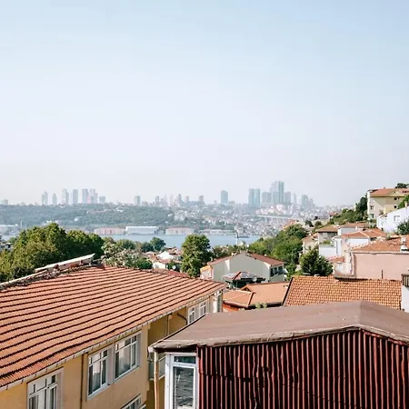 Stunning Sea View Loft 5 Min To Park In Kuzguncuk Stambuł
