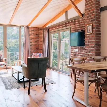 Stunning Sea View Loft 5 Min To Park In Kuzguncuk 公寓
