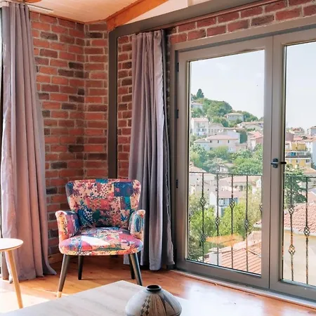 Stunning Sea View Loft 5 Min To Park In Kuzguncuk Lejlighed